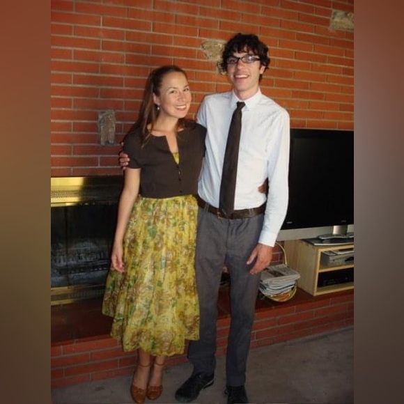 Vintage (1940s-60s) Dress.  Sunflower yellow, gold dahlias print. Joan Barrie NY - Picture 6 of 7